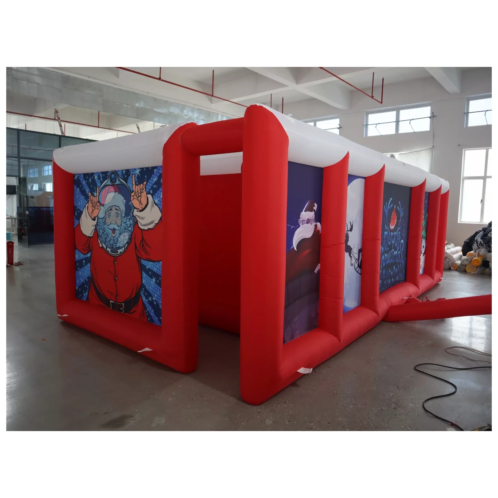 대형 빨간색과 흰색 평평한 지붕의 에어바운스 미로 3X - Outdoor Games For Kids 리뷰 및 가격